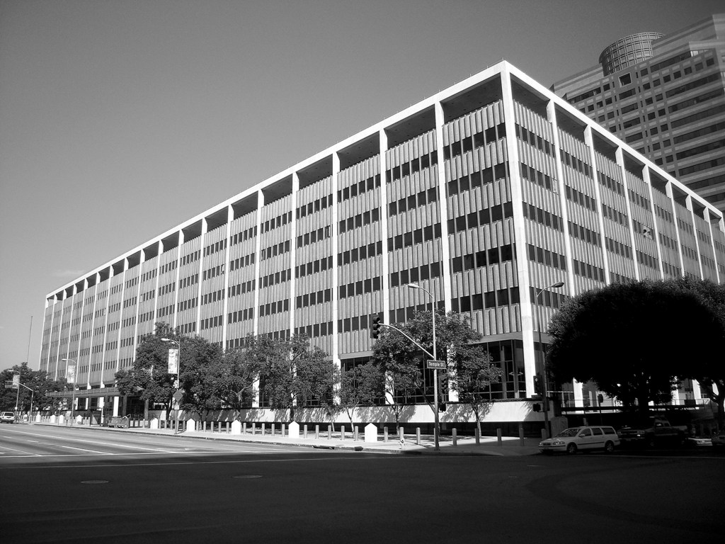 el imperio moderno federal building