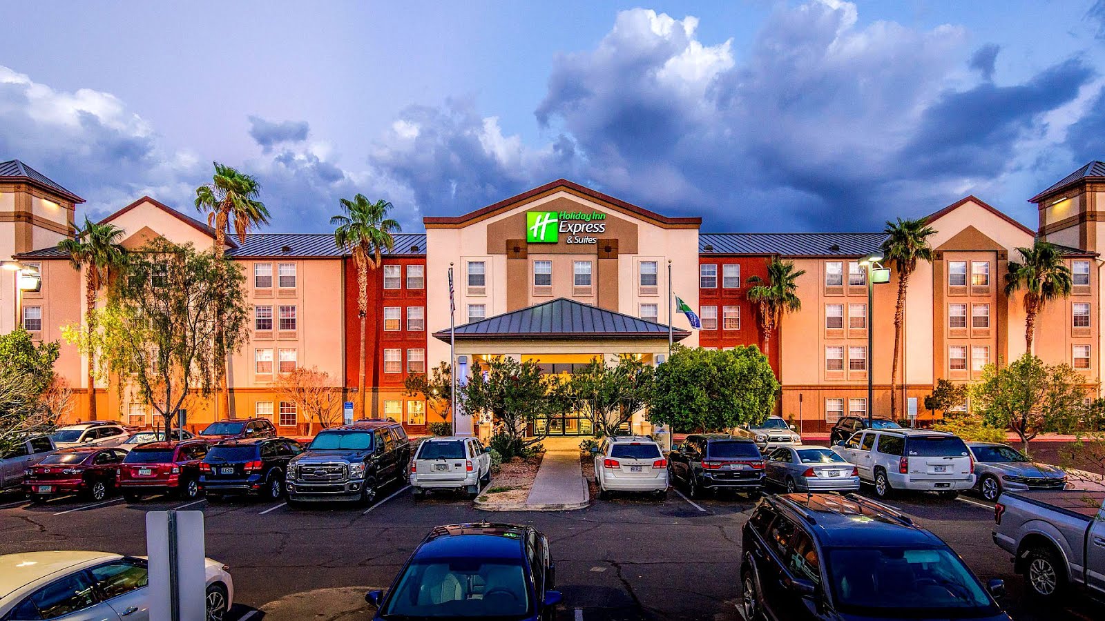 Hotels Close To Sky Harbor Airport Phoenix Az Sky Choices